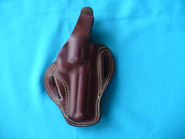 BROWN LEATHER HOLSTER
