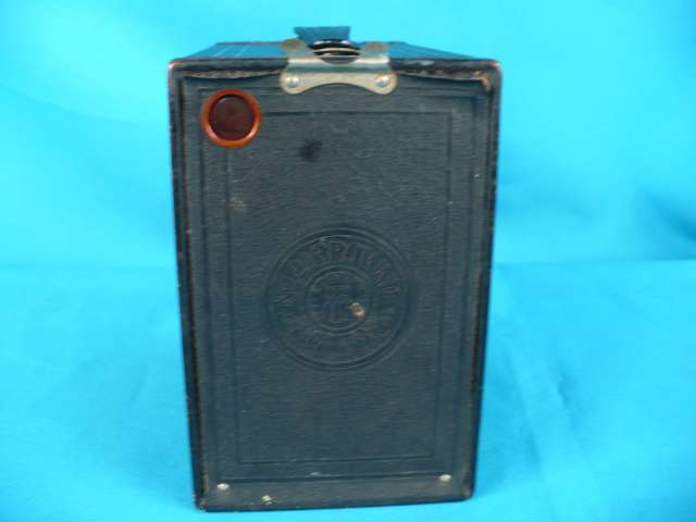 BROWNIE no. 2  BOX CAMERA