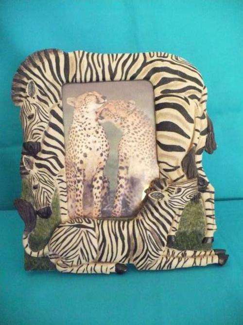 PHOTO FRAME "OUT OF AFRICA" WITH ZEBRA