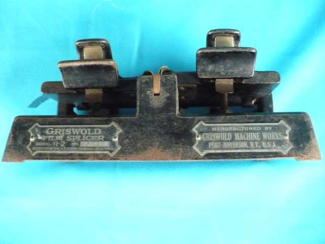 VINTAGE GRISWOLD 35 MM FILM SPLICER
