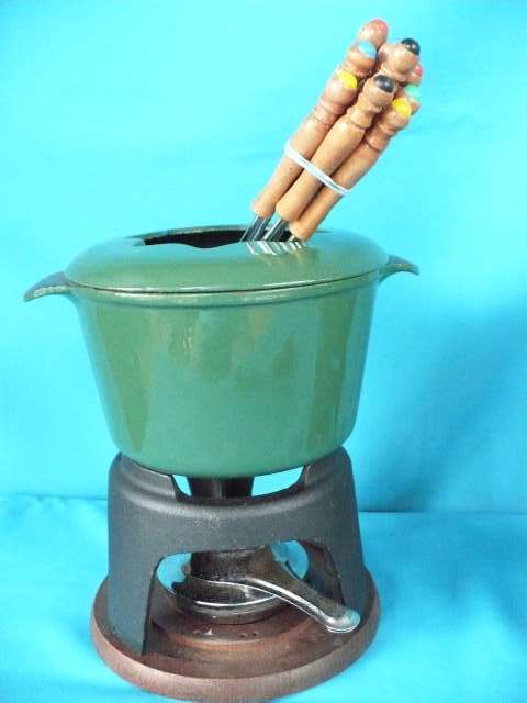 GREEN CAST IRON FONDUE SET