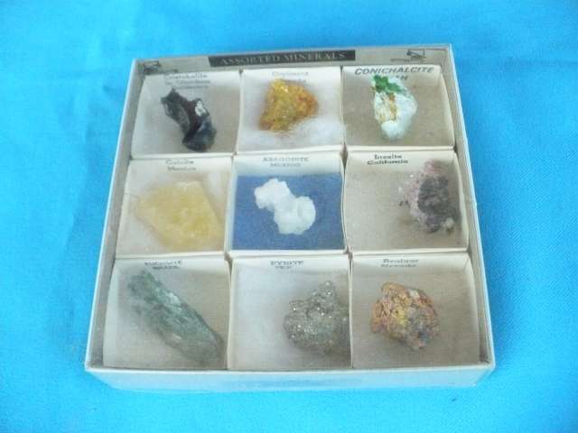 9 ASSORTED MINERAL SPECIMENS    ALL OVERSEAS