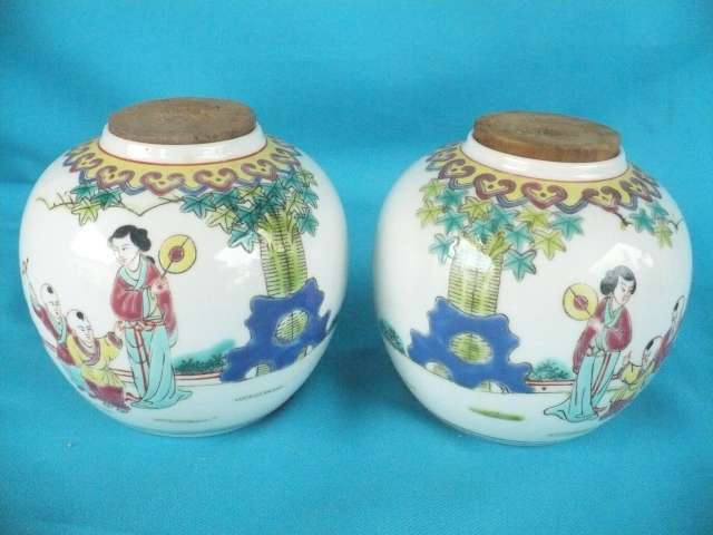 PAIR GINGER JARS    CORKS ONLY   NO LID