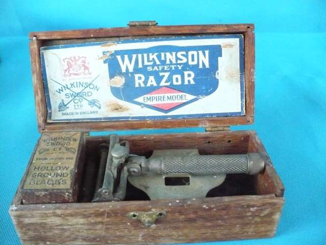 VINTAGE WILKINSON SAFETY RAZOR EMPIRE MODEL