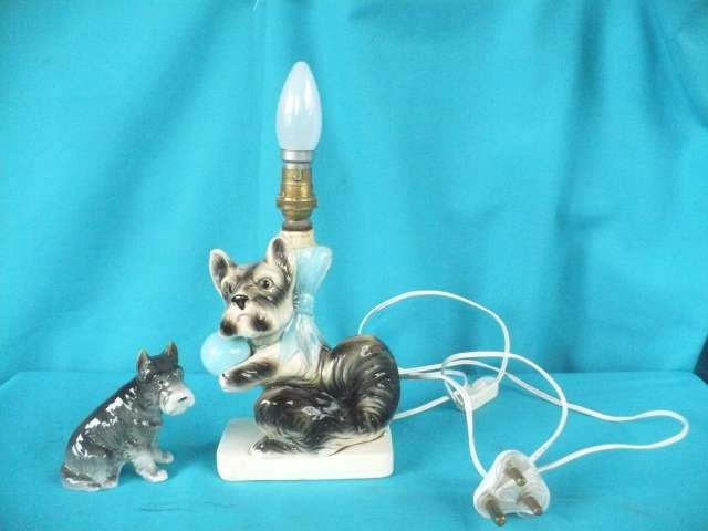 VINTAGE  CUTEY SCOTTISH TERRIER  LAMP
