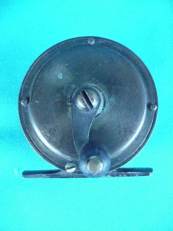 VINTAGE/ANTIQUE   BRASS  FLY FISHING REEL