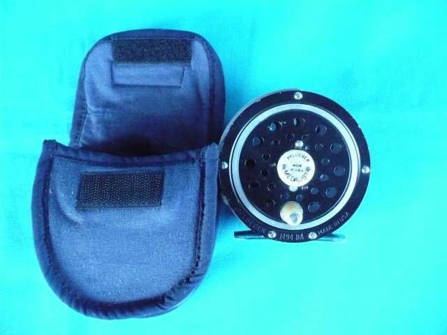 VINTAGE PFLEUGER MEDALIST FLY FISHING REEL