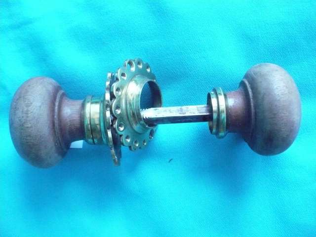VINTAGE WOOD WITH BRASS  DOOR KNOBS