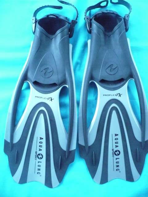 PROFLEX AQUALUNG SPORT FLIPPERS  SIZE 7-10