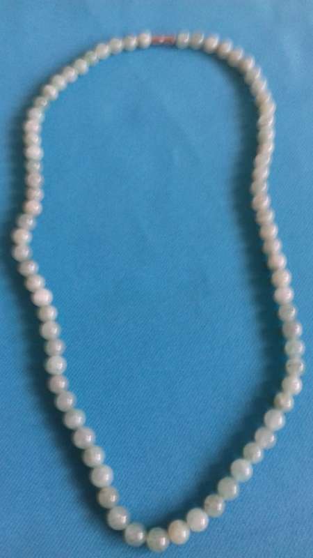 GREEN  QUARTZ   TUMBLED BEAD NECKLACE    52 CM