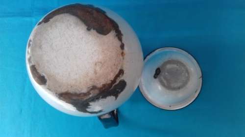 LARGE WHITE  ENAMEL JUG+ SMALL ENAMEL BOWL