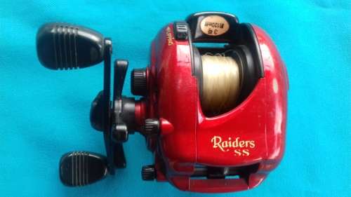 RAIDERS  SS BAIT CASTING REEL