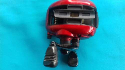 RAIDERS  SS BAIT CASTING REEL