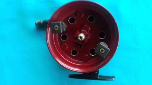 MAGNUM 101 FISHING REEL