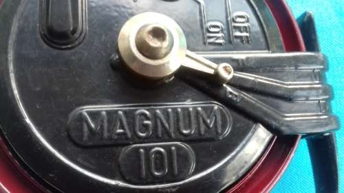 MAGNUM 101 FISHING REEL