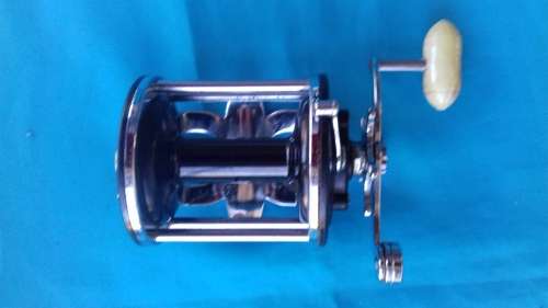 PENN BEACHMASTER 155 REEL