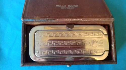ROLLS RAZOR COMPLETE WITH STROP & HONE IN IMITATION CROCODILE SKIN BOX