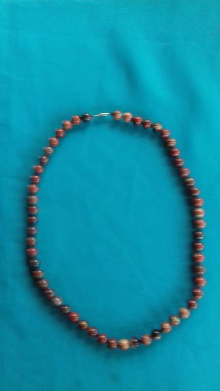 BRECIATED JASPER     BEAD NECKLACE    63 CM