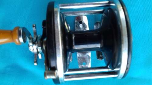 PENN 180 FISHING REEL