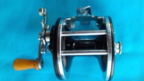 PENN 180 FISHING REEL