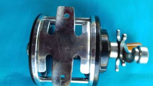 PENN 180 FISHING REEL
