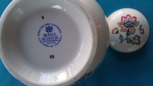 ROYAL WINTON    GINGER JAR