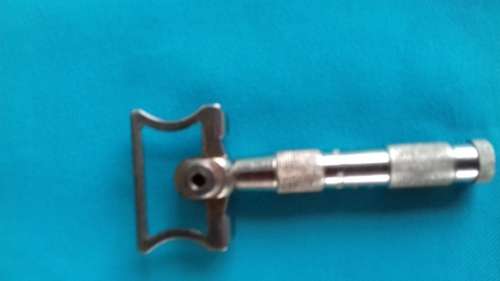 VINTAGE "DARWIN" HOLLOW GROUND SAFETY RAZOR