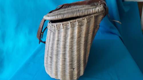 VINTAGE  FRENCH REED FISHING CREEL/BASKET