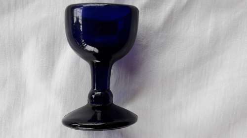COBALT BLUE GLASS  STEM EYE WASH CUP