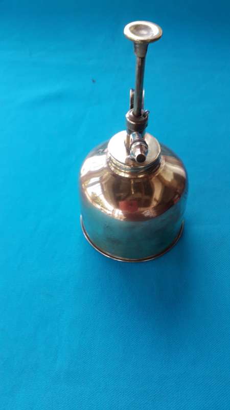 VINTAGE BRASS OIL DISPENSER/CANNISTER
