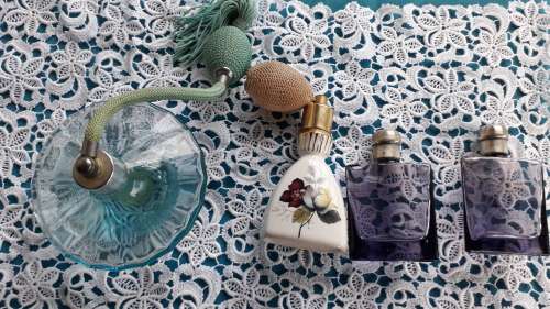 4   VINTAGE PERFUME BOTTLES
