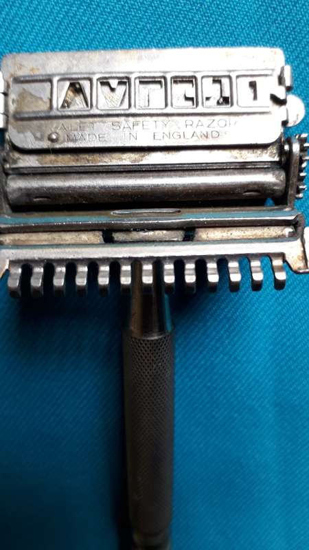 VINTAGE VALET SAFETY RAZOR