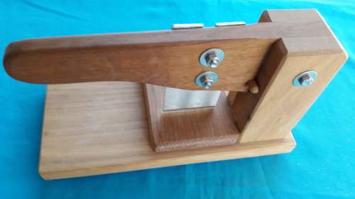 BILTONG CUTTER  HARDLY USED