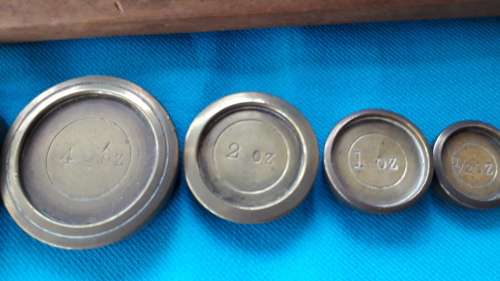 VINTAGE BRASS SCALE  WITH WEIGHT ON WOODEN BASE  + BOX