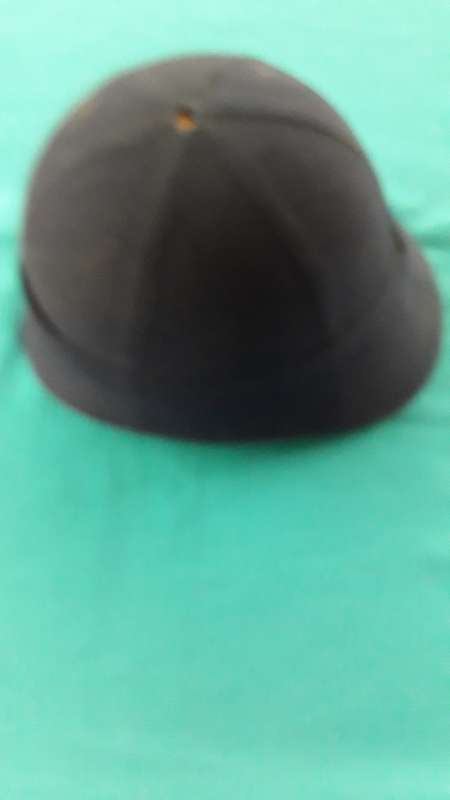 IMMATION PITH   (PLASTIC}HELMET