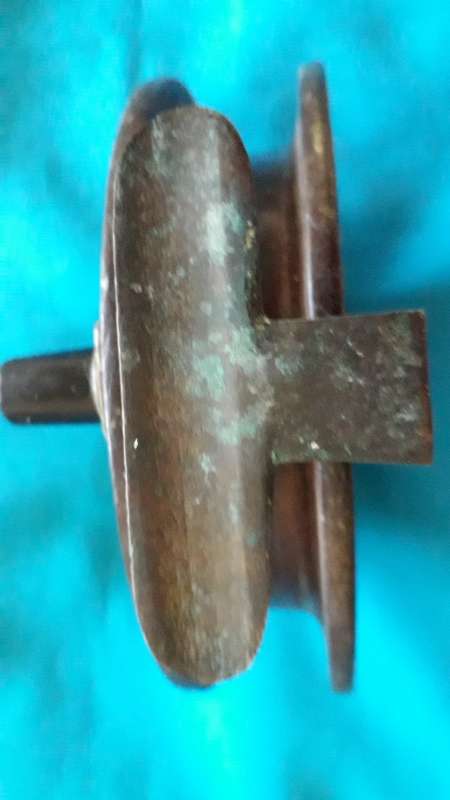 VINTAGE WOOD & BRASS  FISHING REEL