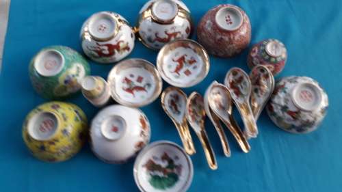 25 PIECES MIXED PATTERN CHINESE CROCKERY