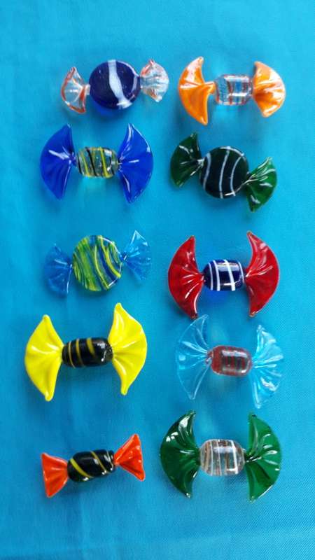 10 GLASS SWEETS   GOOD CONDITION