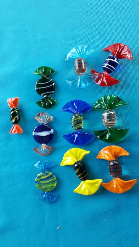 10 GLASS SWEETS   GOOD CONDITION
