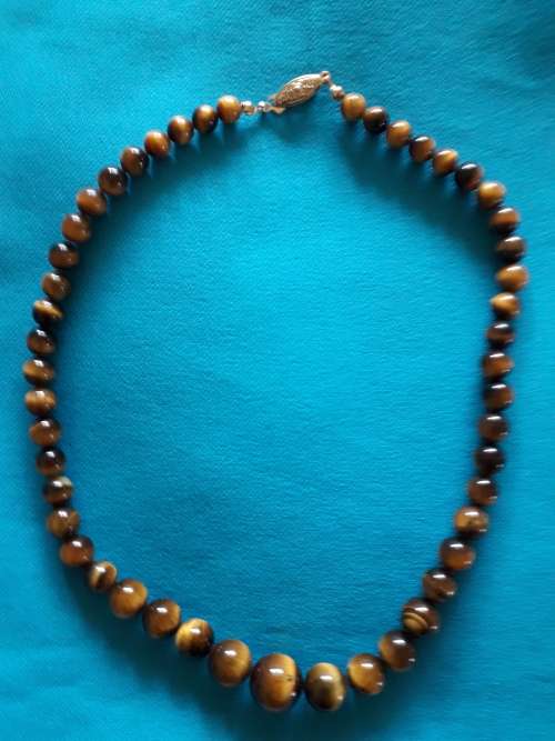 TIGERS EYE   GRADUATED  BEAD NECKLACE  43 CM