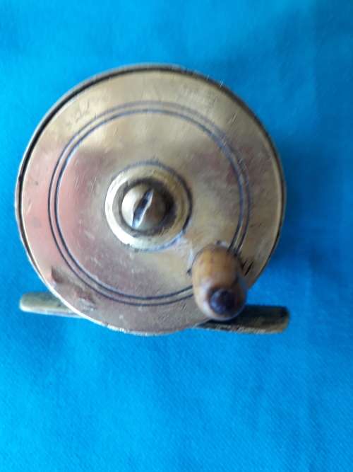 VINTAGE    BRASS FLY FISHING REEL   DIA  5 CM
