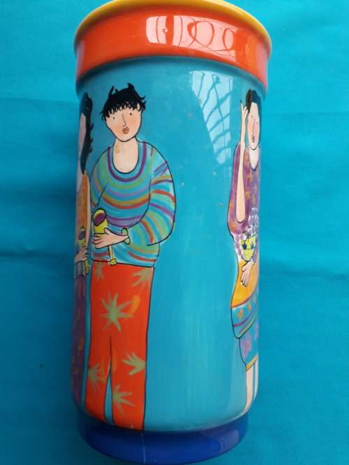 MODERNISTIC CERAMIC VASE