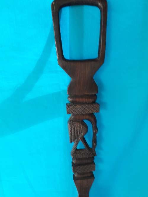 VINTAGE AFRICANA CARVED WALKING STICK    87  CM