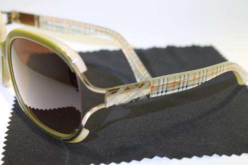 ORIGINAL BURBERRRY LADIES SUNGLASSES IN BOX B4083   ##BRAND NEW##