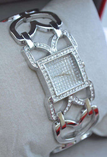 STUNNING NEW GUESS SILVER LADIES BRACELET WATCH ##BRAND NEW##