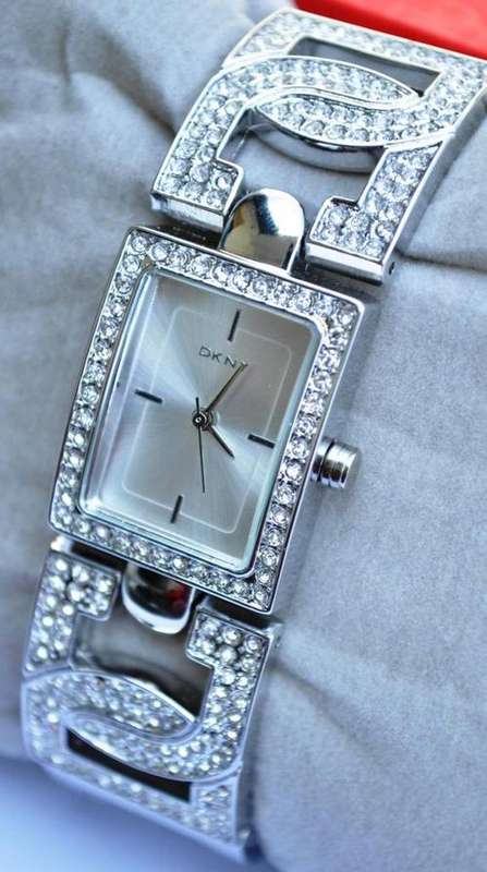 SILVER DKNY LADIES WATCH WITH CRYSTALS ##BRAND NEW##