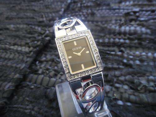 SILVER GUESS LADIES WATCH ##BRAND NEW##
