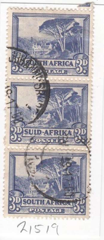 Union Vertical Strip of Three 3d Stamps. As Image.