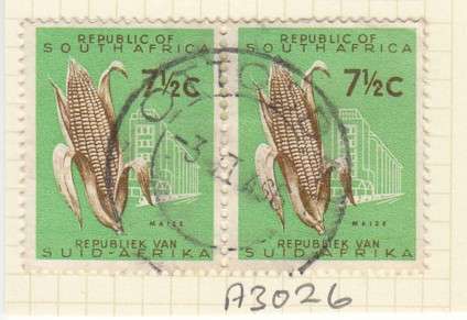 RSA Pair of 7 1/2c Mielie Stamps