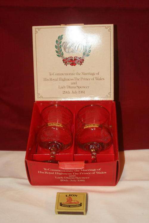 !!!!PRINCESS DIANA AND PRINCE CHARLES WEDDING COMMEMORATIVE GOBLETS!!
